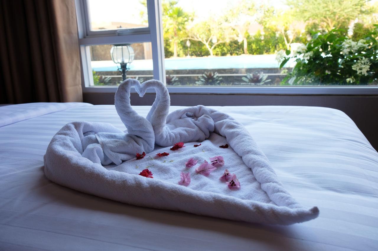 Mexolie Hotel Kebumen Dış mekan fotoğraf