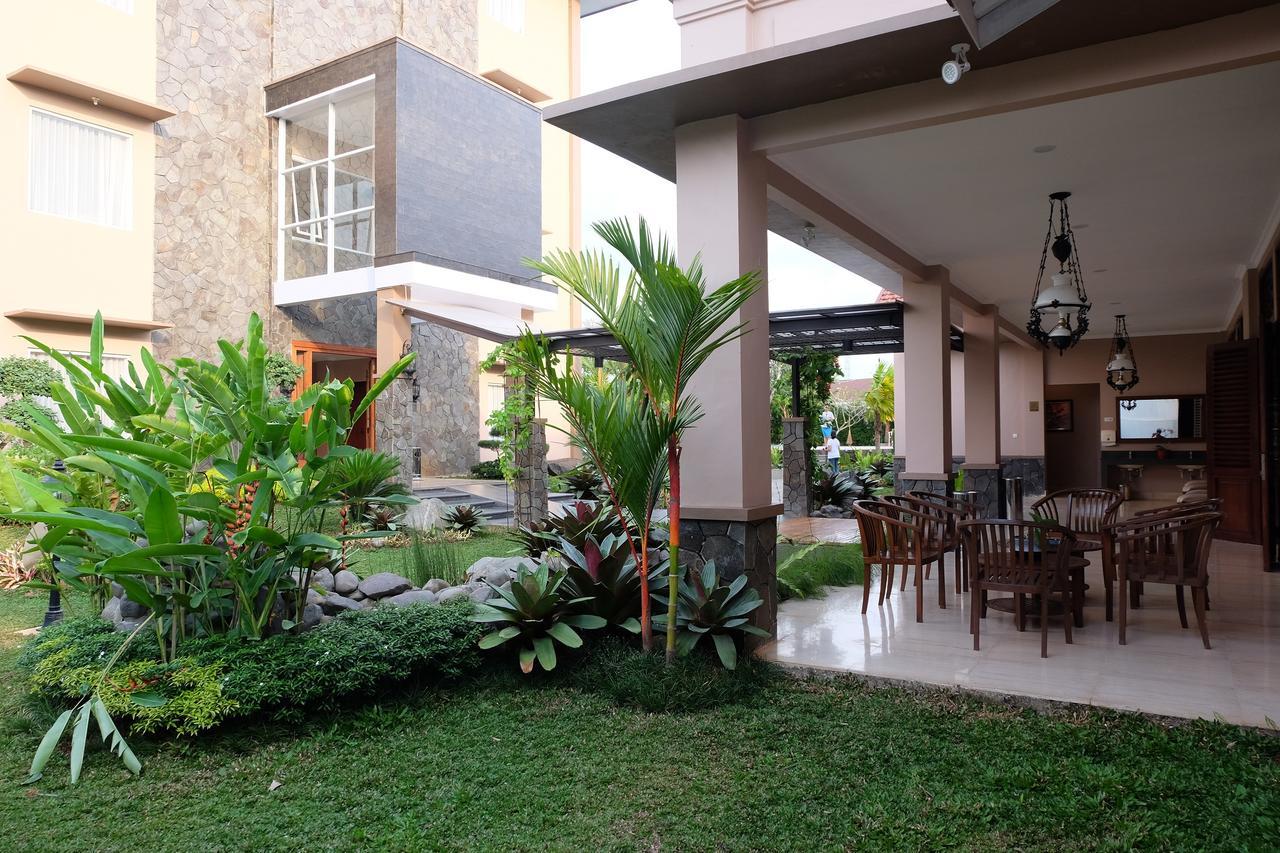 Mexolie Hotel Kebumen Dış mekan fotoğraf