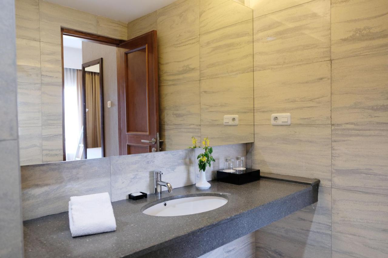 Mexolie Hotel Kebumen Dış mekan fotoğraf