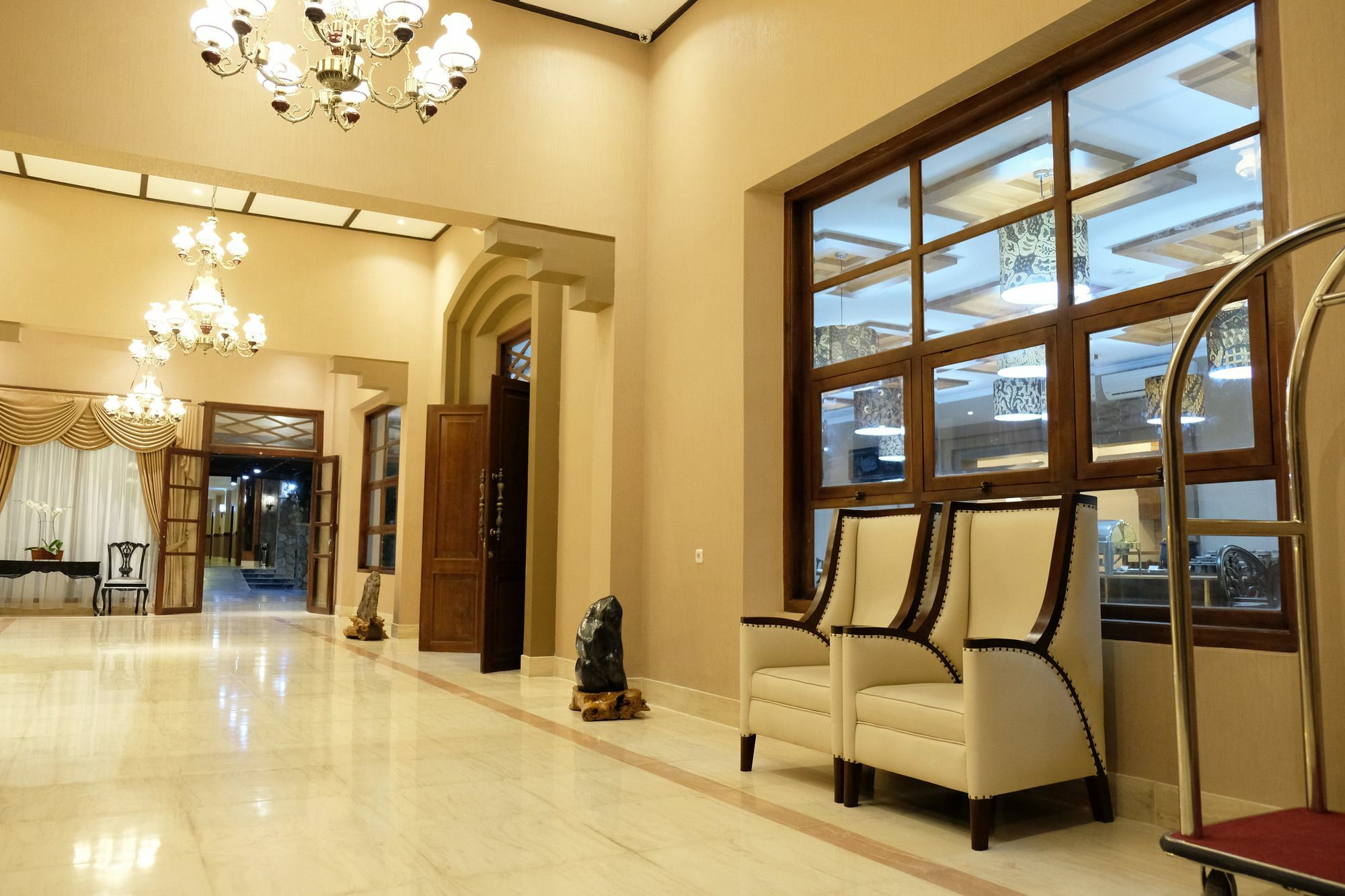 Mexolie Hotel Kebumen Dış mekan fotoğraf
